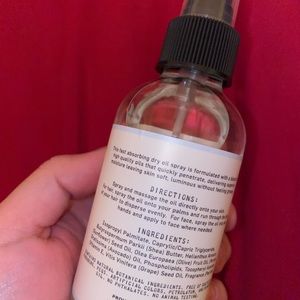 M.Greengrass-Dry oil spray